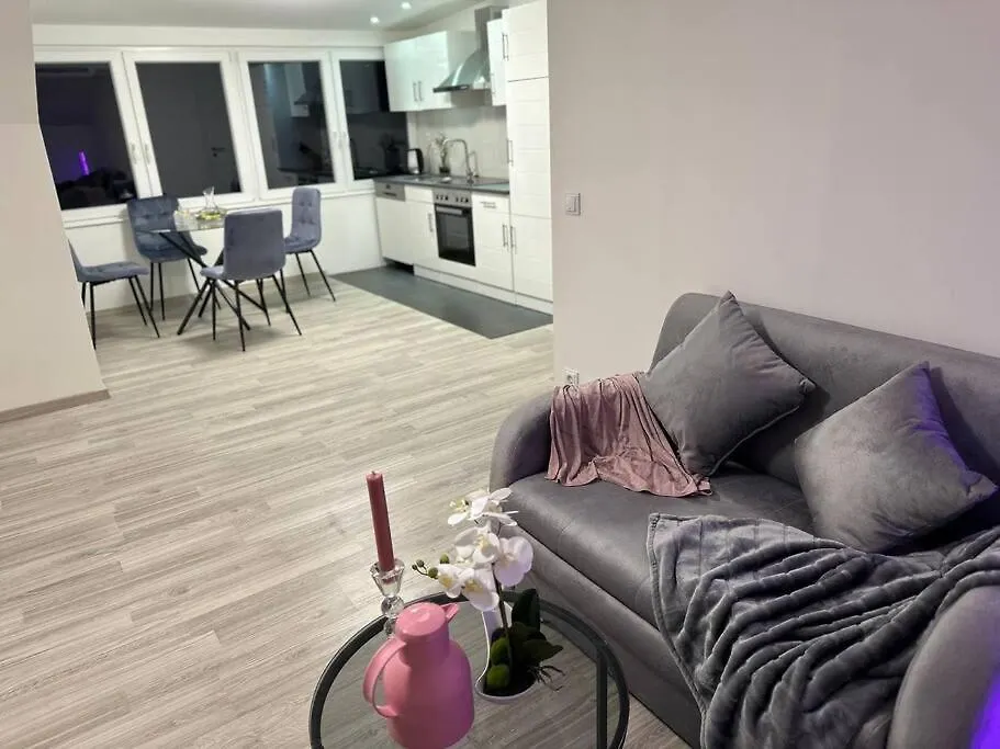 Eine Wundervolle Wohnung! Forstinning Apartment